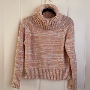 Banana Republic Coral Sand Turtleneck Sweater szM